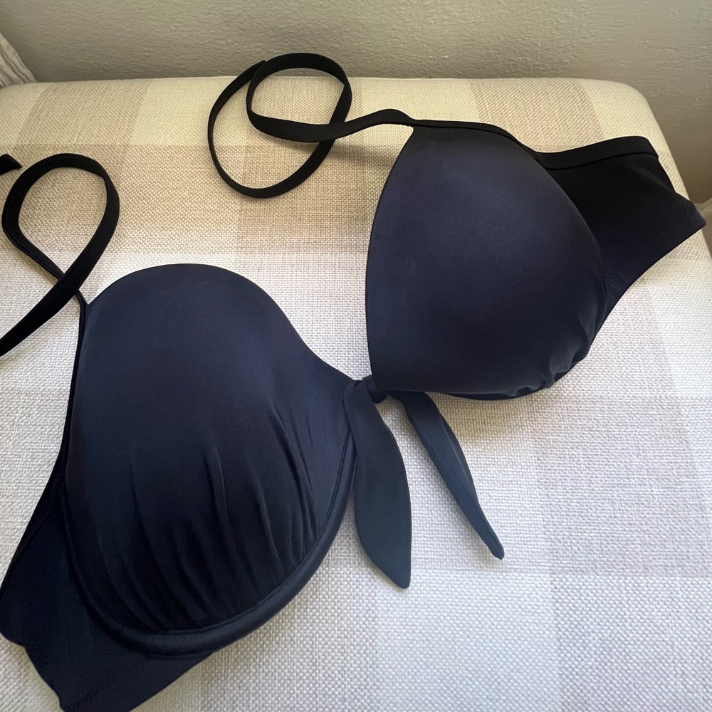Set (2) of Black Bikini Swim Tops - 34DDD - Picture 6 of 8